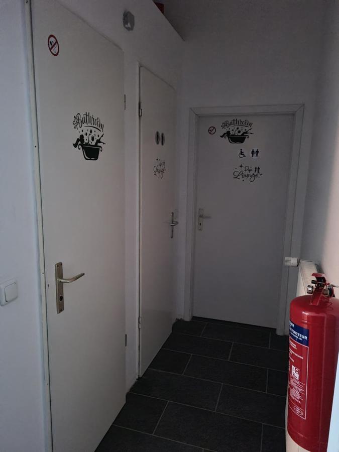 Kiez Box Twentyforseven Gasthuis *